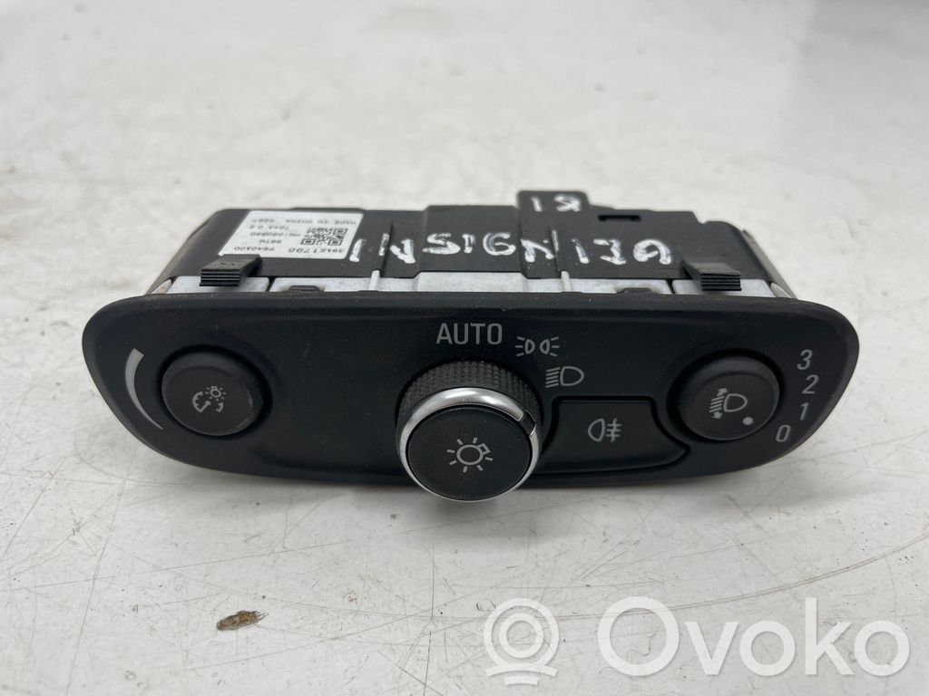 Opel Insignia B Light switch 