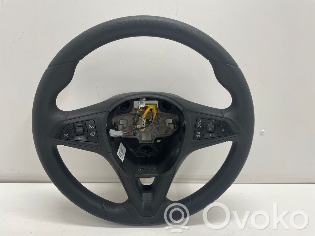 Ohjauspyörä   39108893