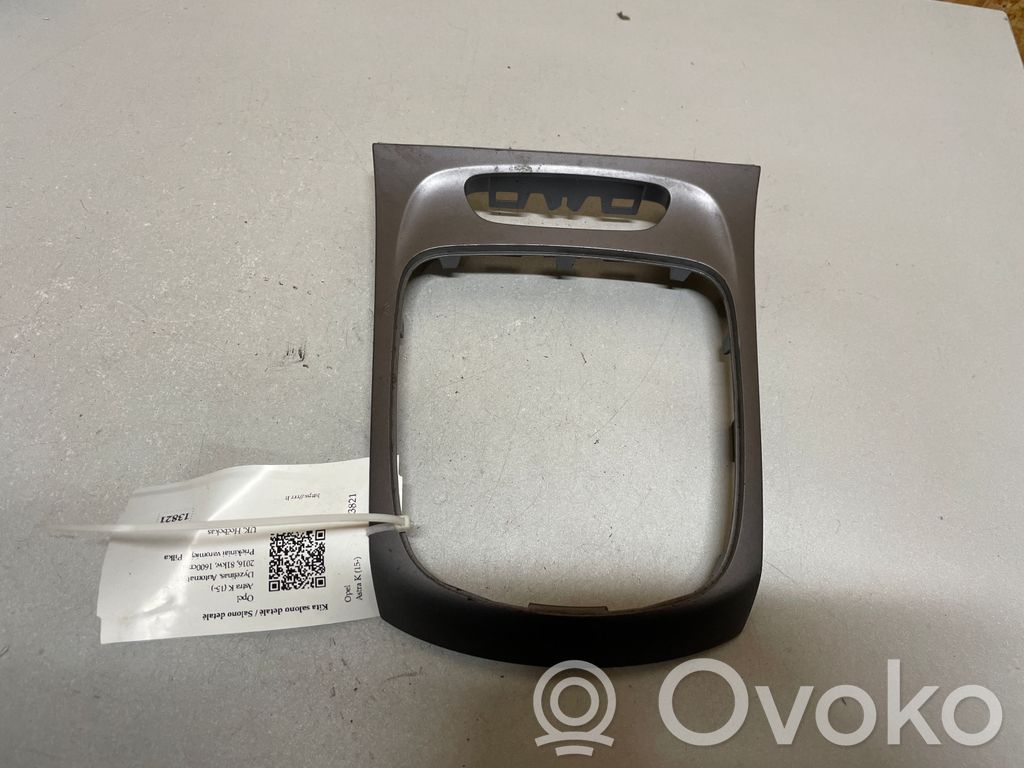 Opel Astra K Inne części wnętrza samochodu 