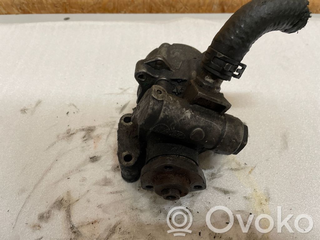 Mercedes-Benz E W210 Ohjaustehostimen pumppu 