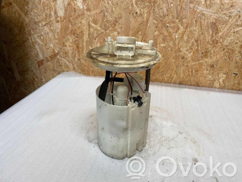 Opel Corsa E Bomba interna de combustible 