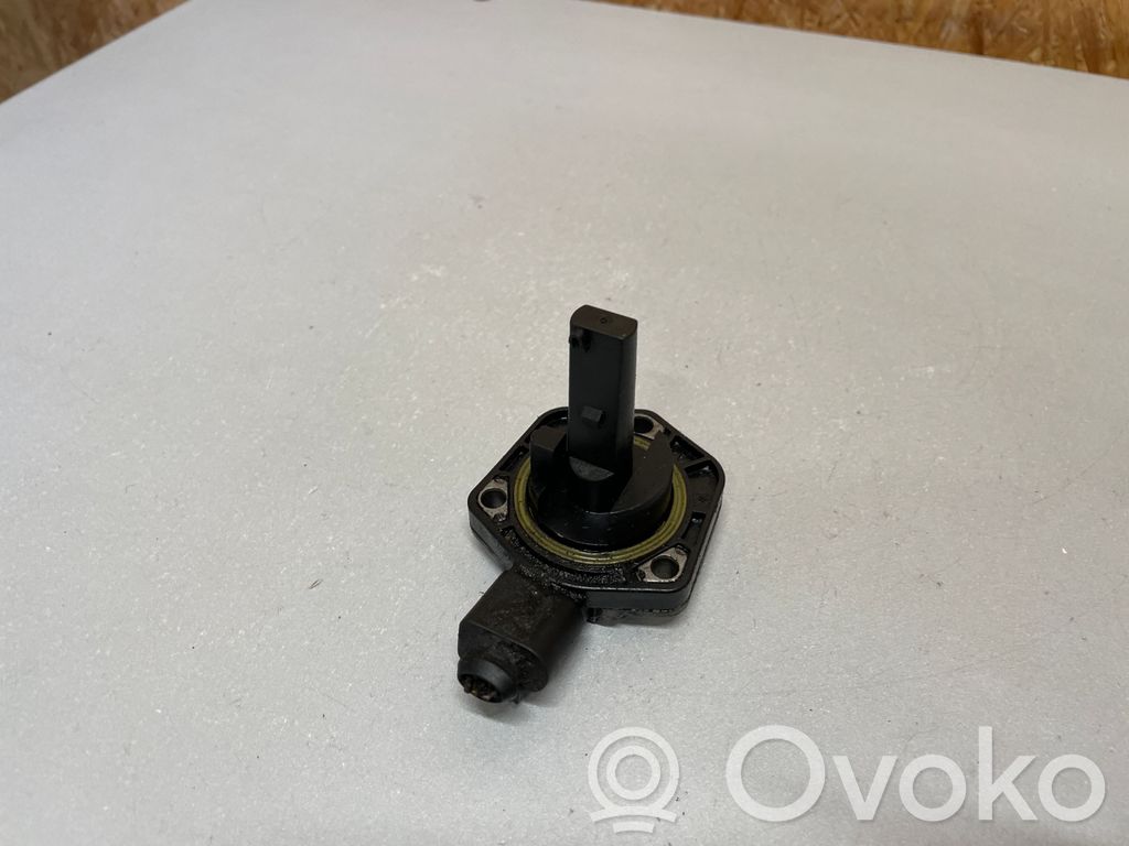 Volkswagen PASSAT B7 Sensor de nivel de aceite 
