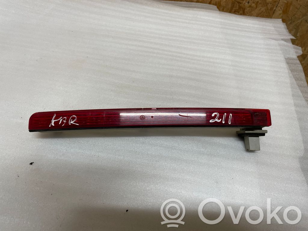 Mercedes-Benz E W211 Third/center stoplight 