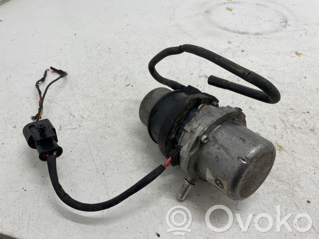 BMW 3 G20 G21 Siurblys vakuumo 
