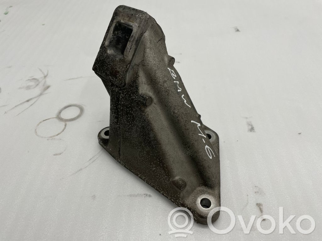 BMW M6 Engine mounting bracket 