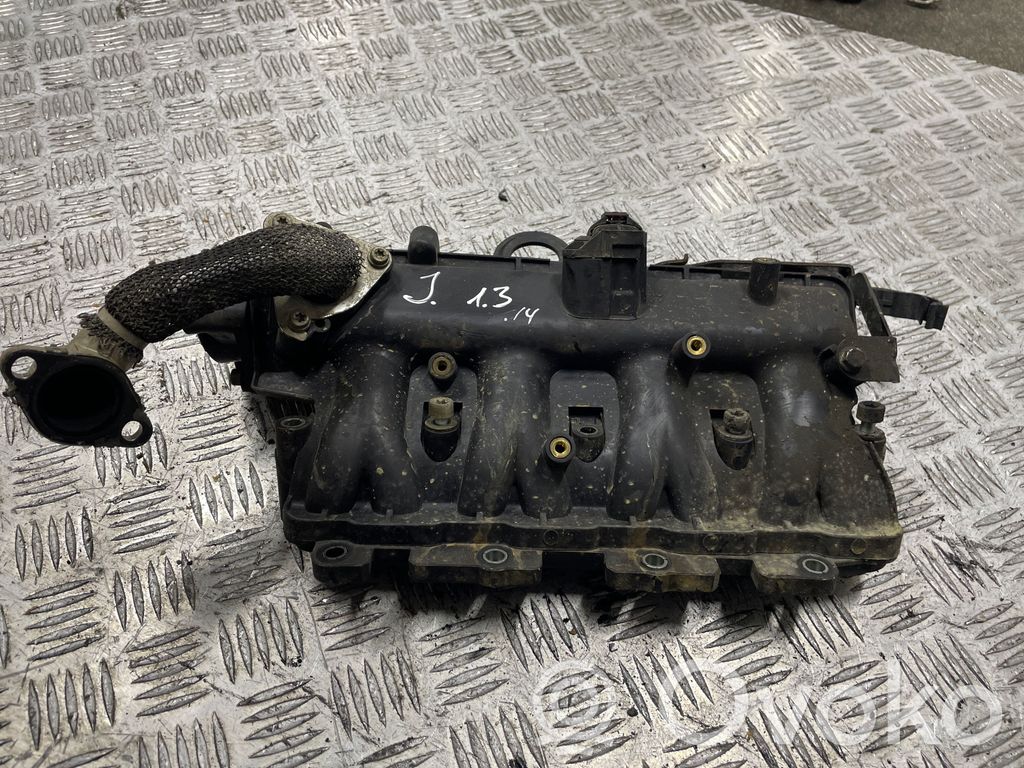 Opel Astra J Kolektorius įsiurbimo 