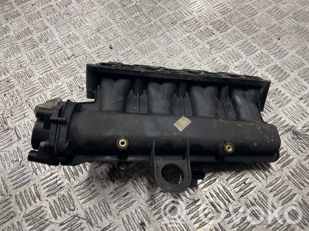 Opel Astra J Kolektorius įsiurbimo 