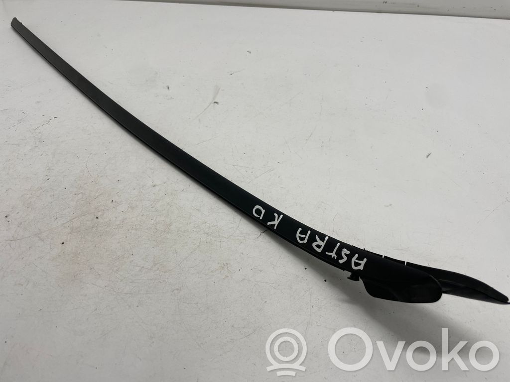 Opel Astra K Windshield trim 
