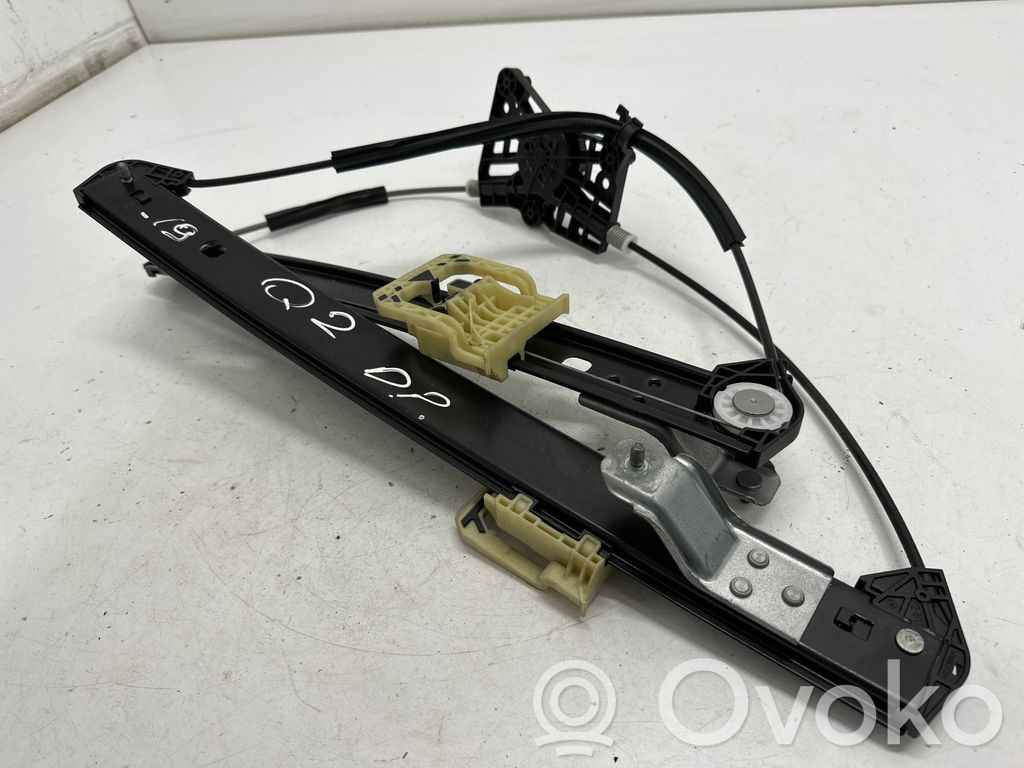 Audi Q2 - Front window lifting mechanism without motor 