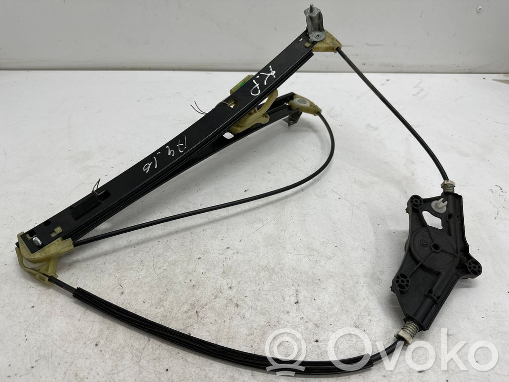 Audi A4 S4 B9 Mechanizm podnoszenia szyby przedniej bez silnika 