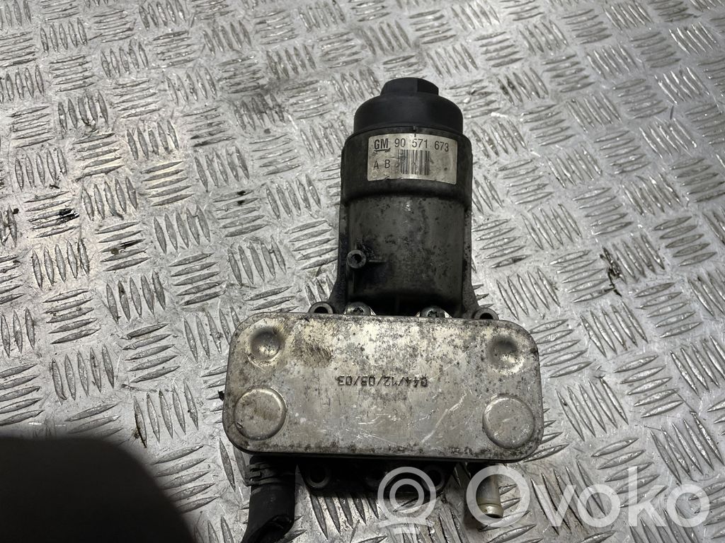 Opel Vectra C Oil filter mounting bracket 