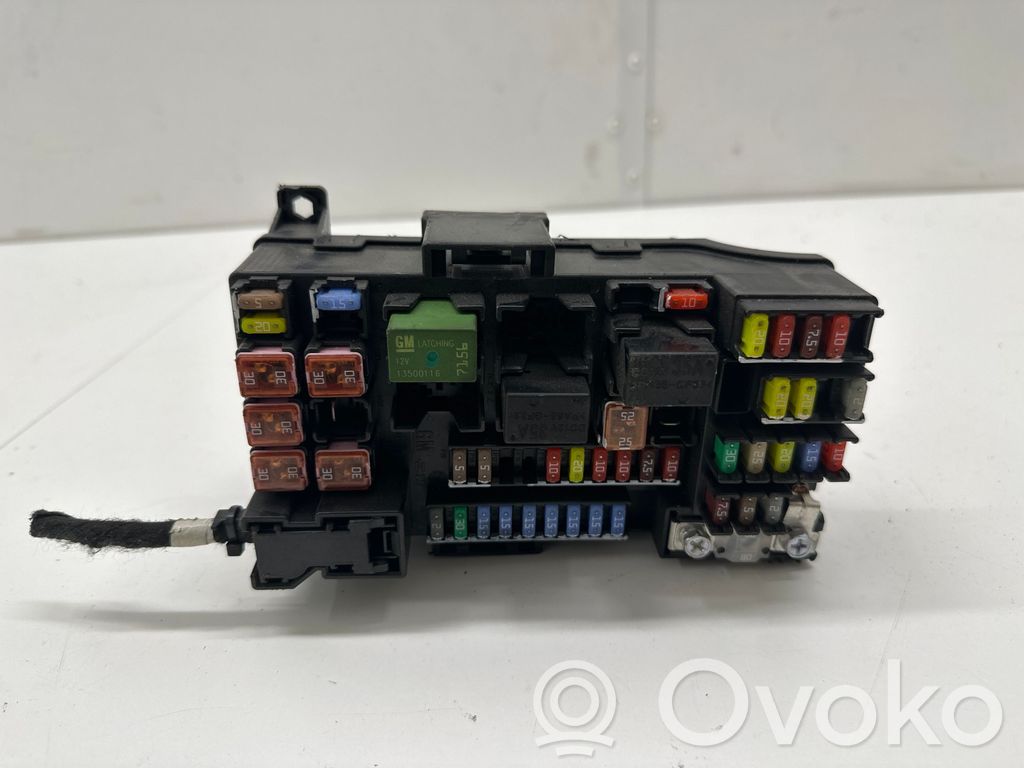 Opel Mokka X Fuse module 