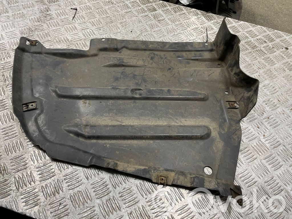 BMW 3 E92 E93 Galinio bamperio dugno apsauga 