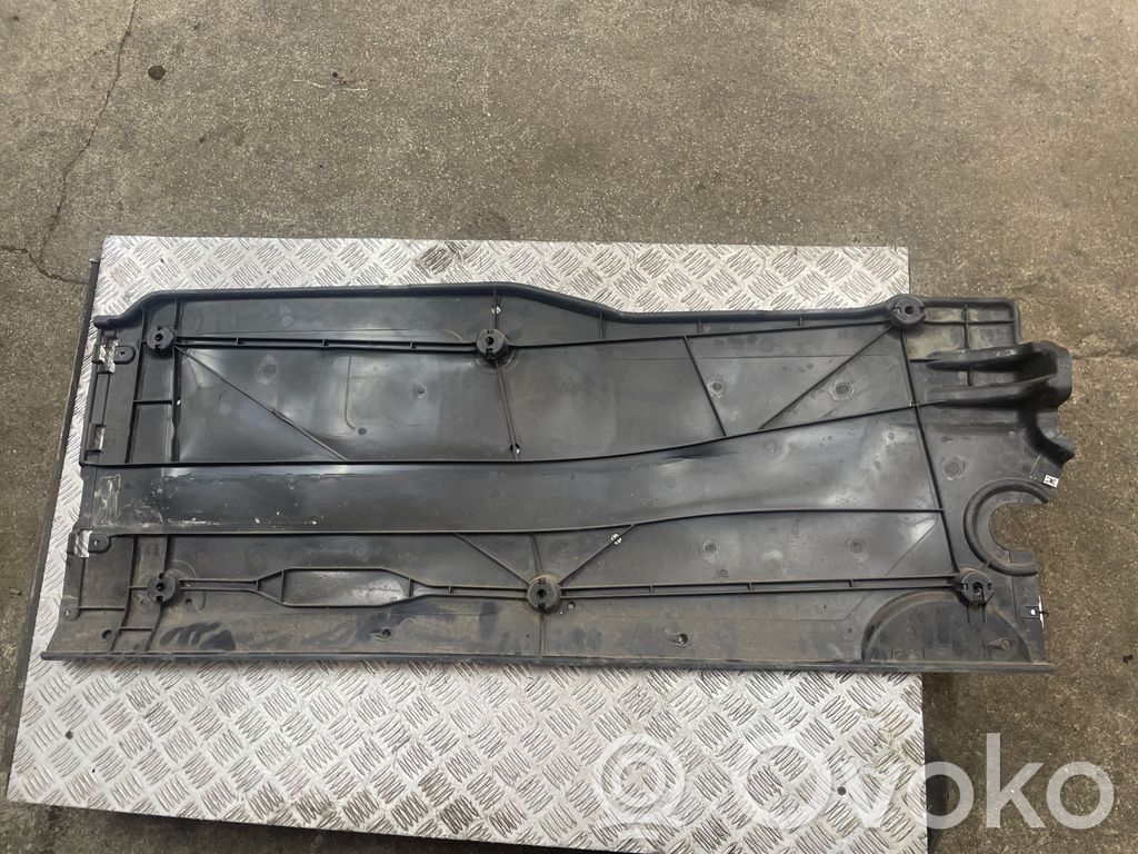 Audi A1 Osłona boczna podwozia 