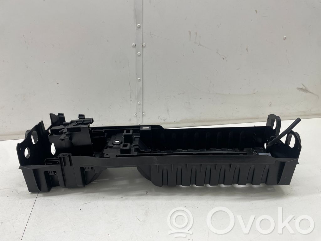 Opel Astra K Support boîte de batterie 