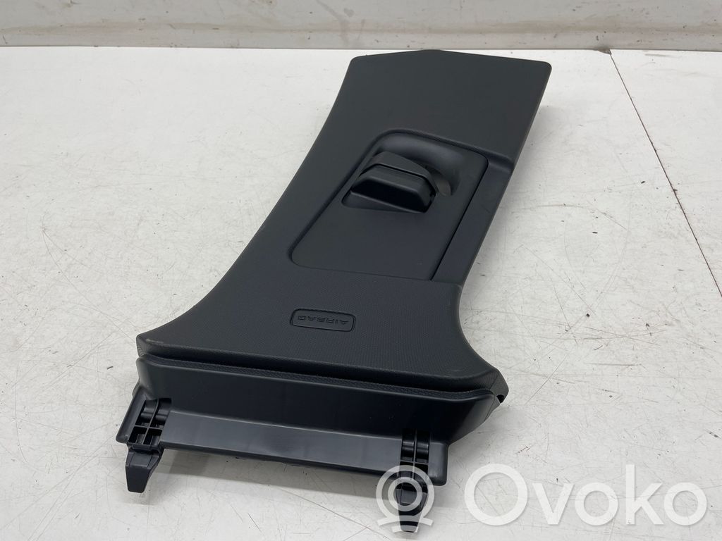 Audi A3 8Y Pilar (B) (superior) 