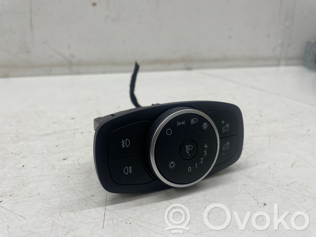 Ford Focus Light switch 