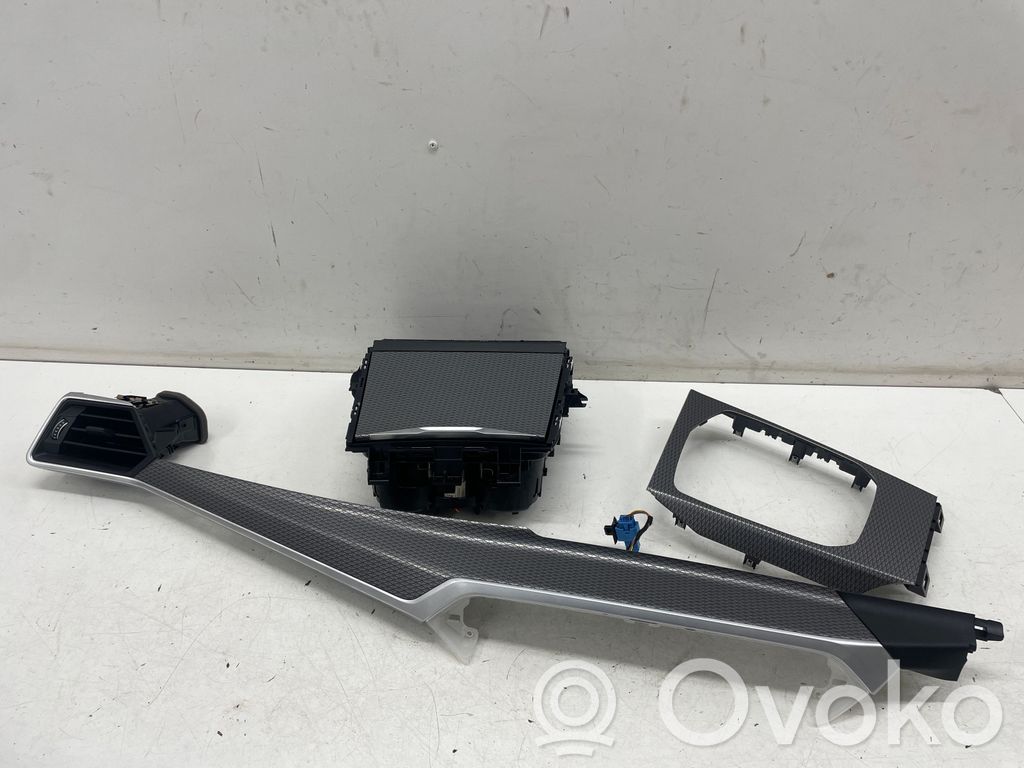 BMW 3 G20 G21 Ramka schowka deski rozdzielczej 