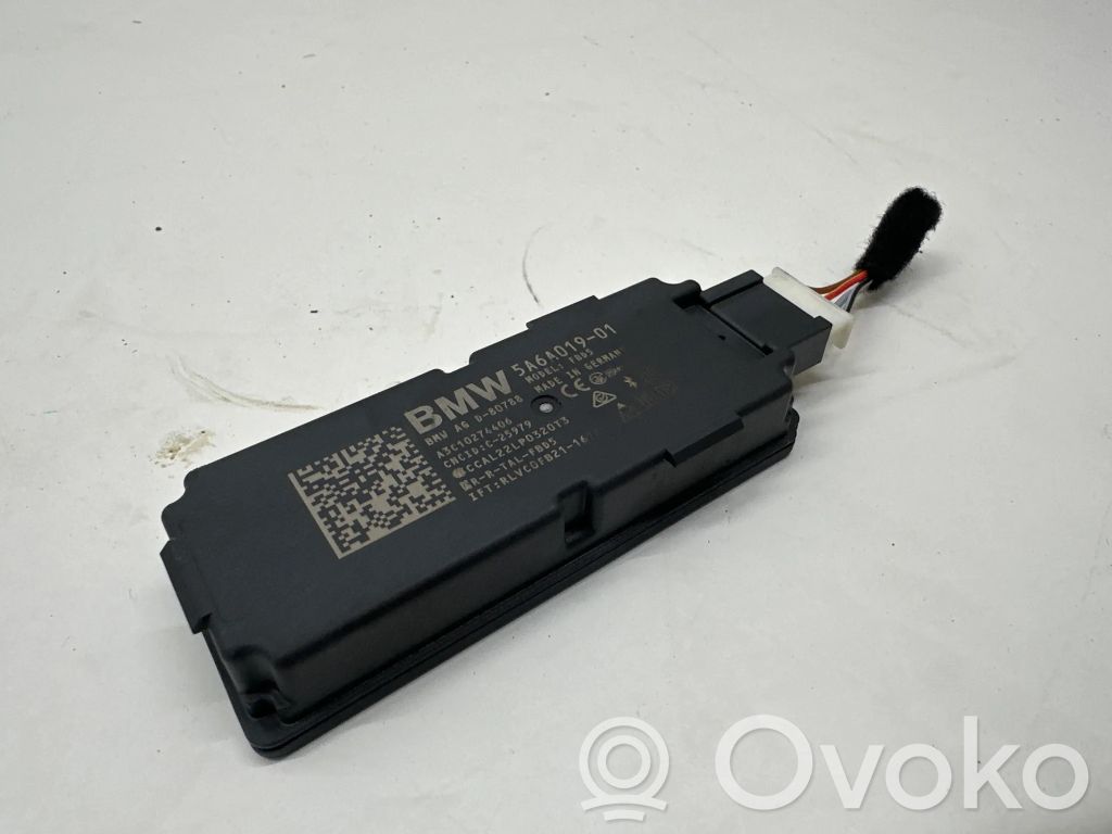 BMW iX Radio antena 