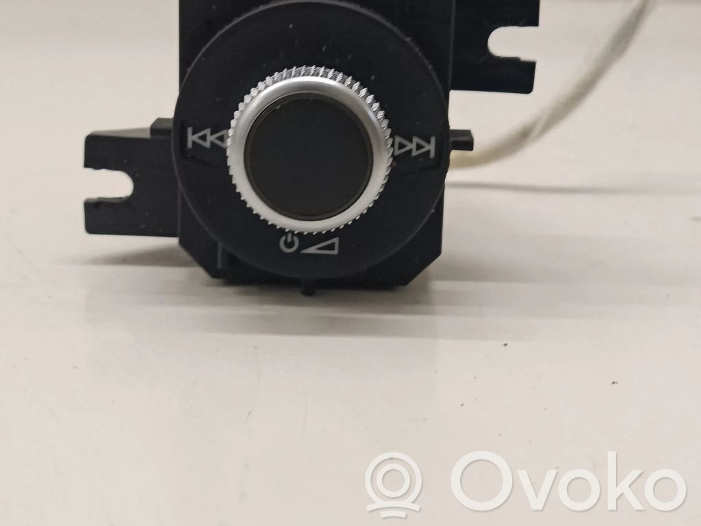 Audi Q2 - Mando de control del sonido 