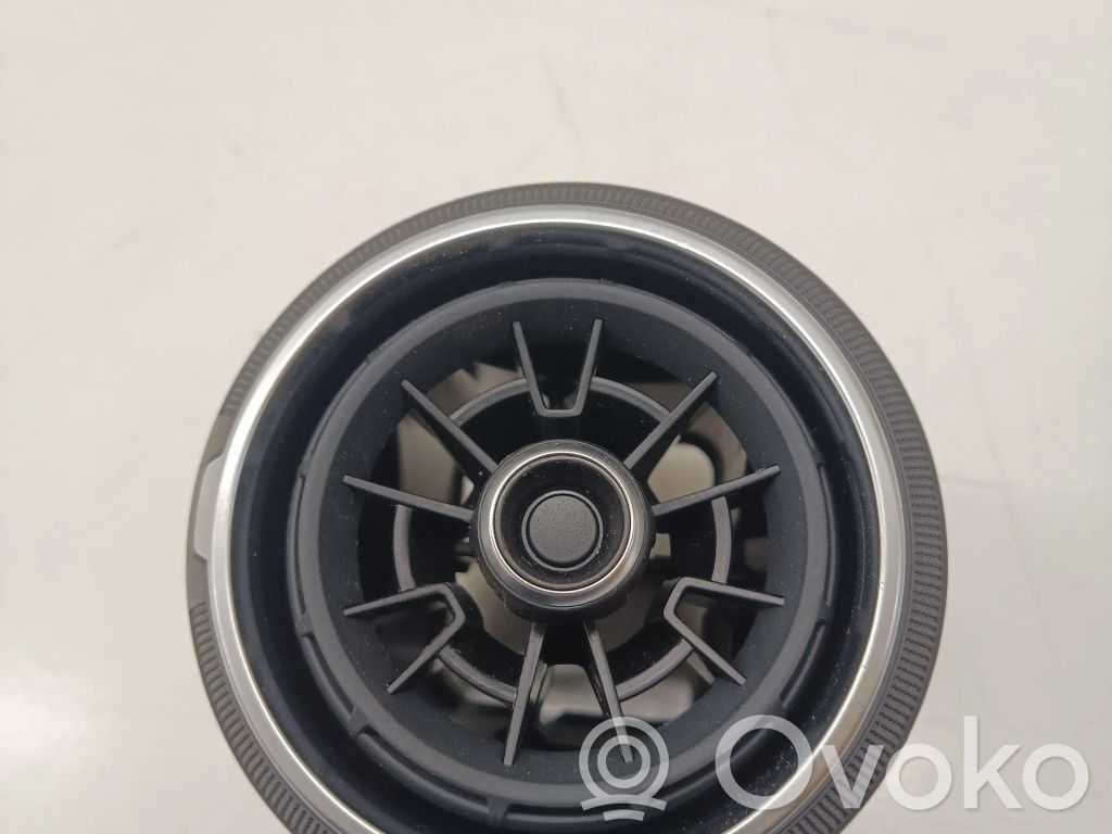 Audi Q2 - Centrālais gaisa ventilācijas režģis 