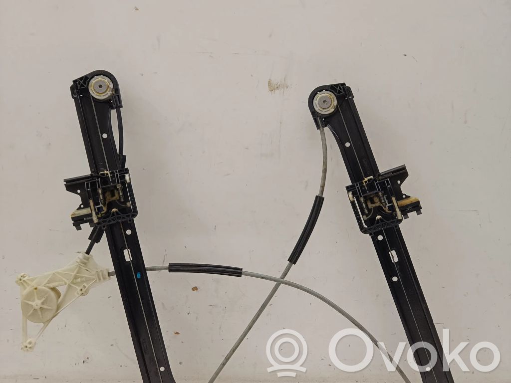 Audi A3 S3 8V Mechanizm podnoszenia szyby przedniej bez silnika 
