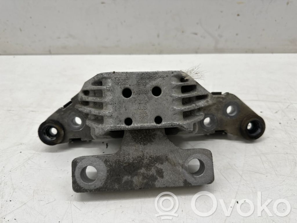 Opel Astra K Engine mount bracket 