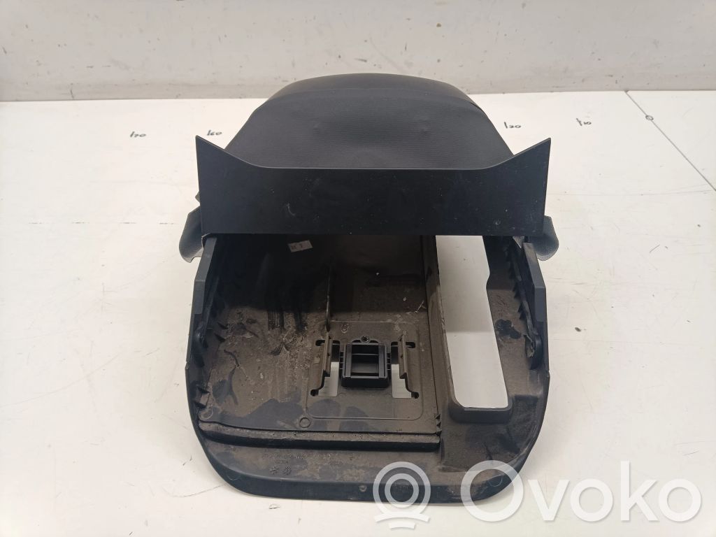 Ford Focus Steering wheel column trim 