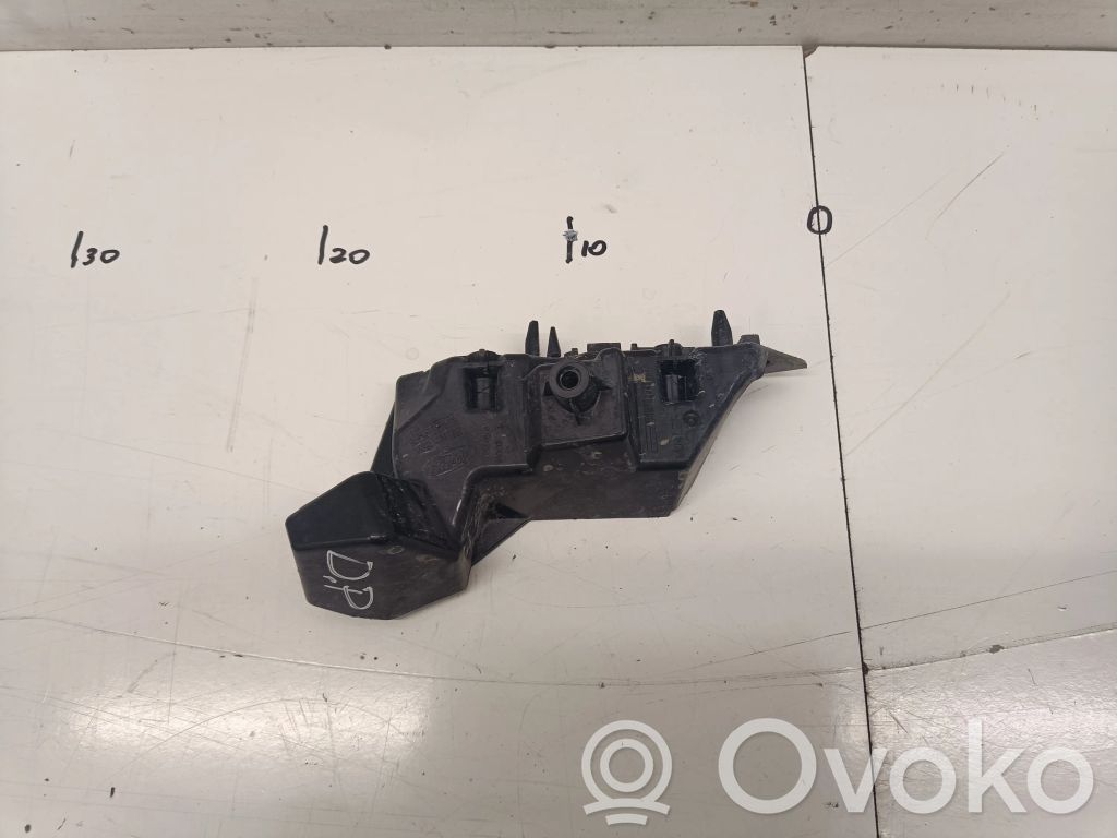 Ford Focus Front bumper mounting bracket 