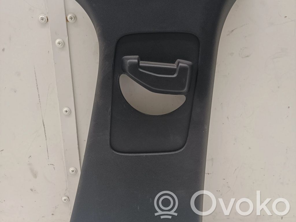 Ford Focus Pilar (B) (superior) 