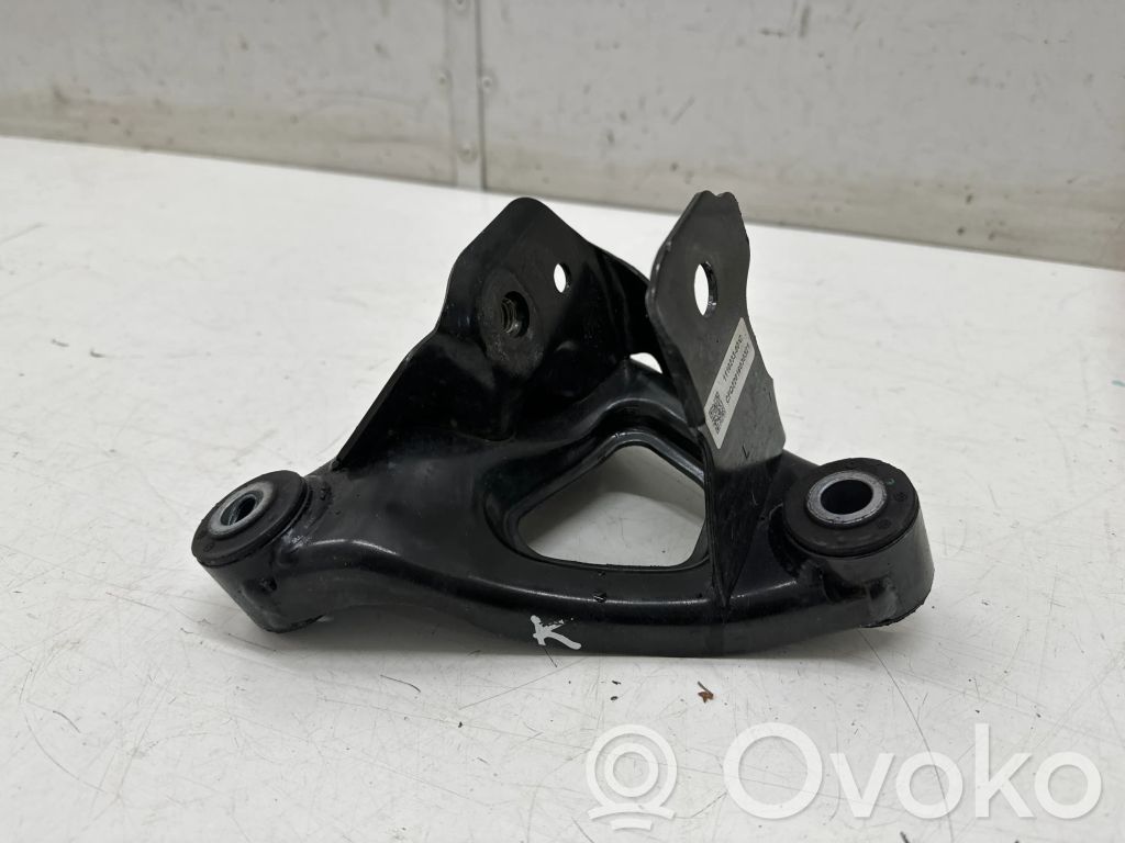 Tesla Model 3 Engine mounting bracket 