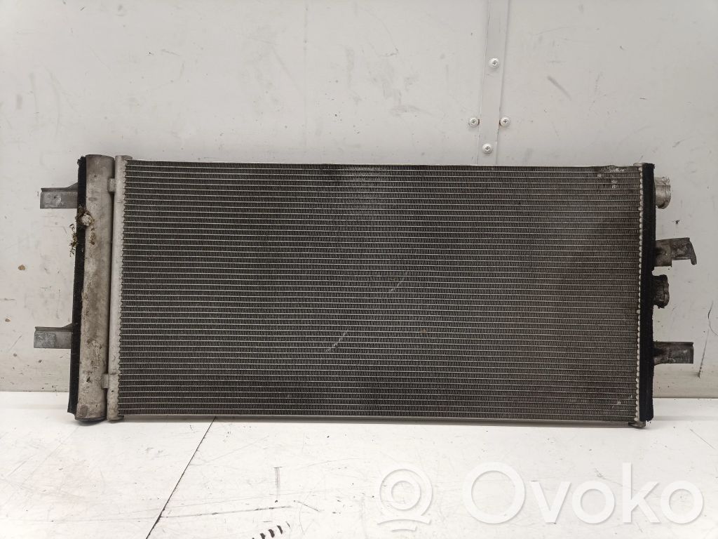 BMW 2 F46 Radiateur condenseur de climatisation 
