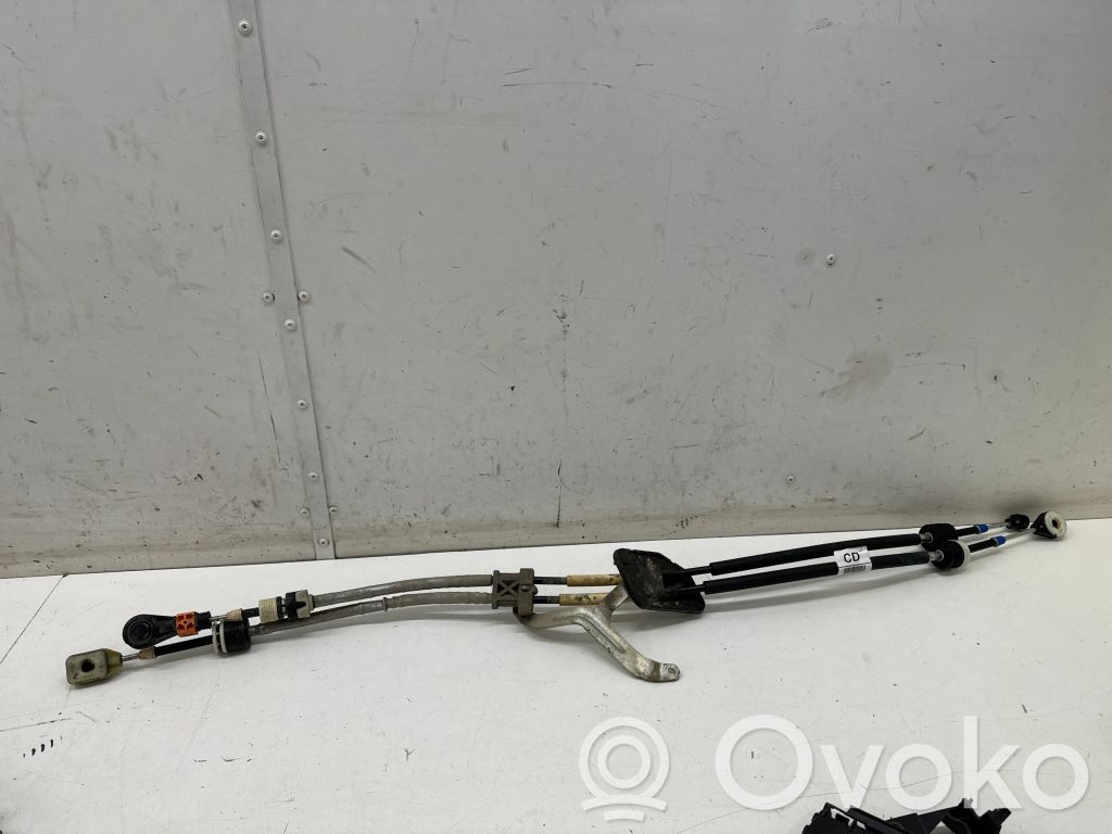 Ford Puma Articulación de cambio de velocidades 