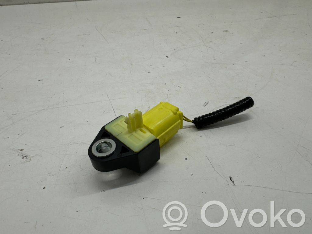 Toyota RAV 4 (XA50) Sensor impacto/accidente para activar Airbag 