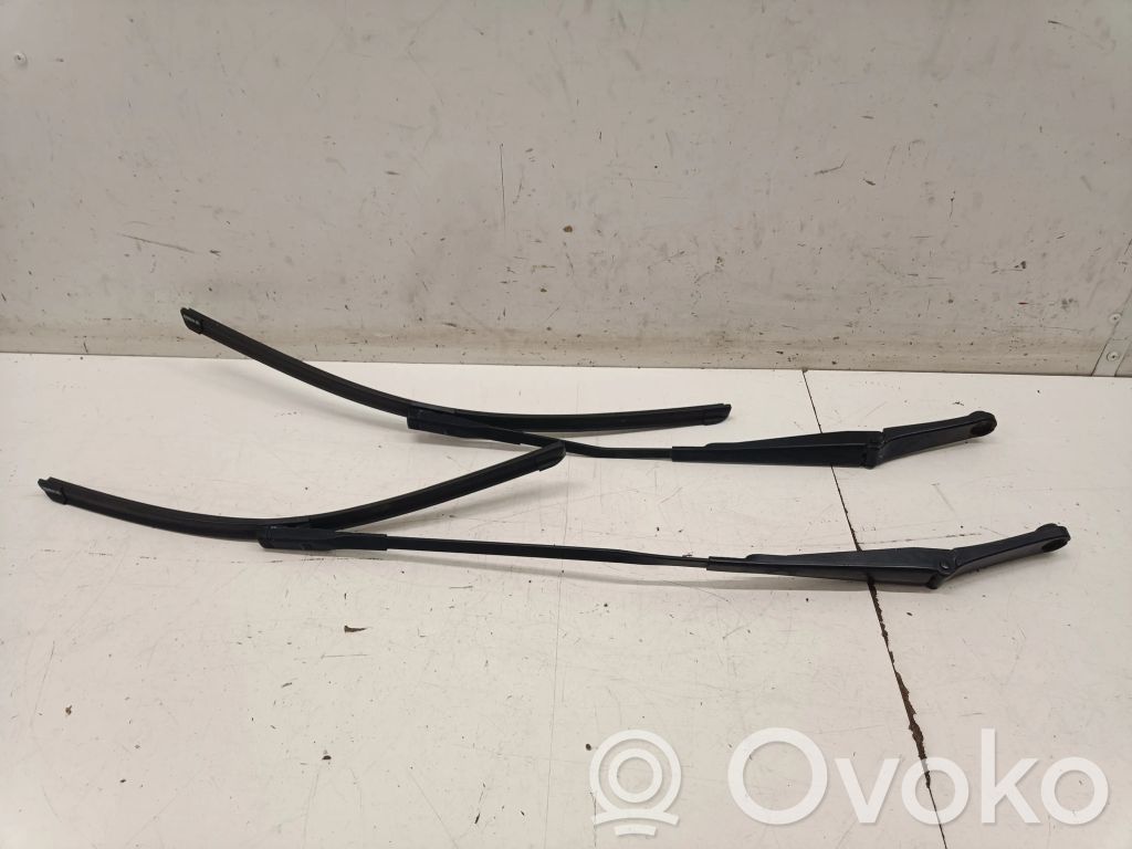 Audi A4 S4 B9 Scheibenwischer 