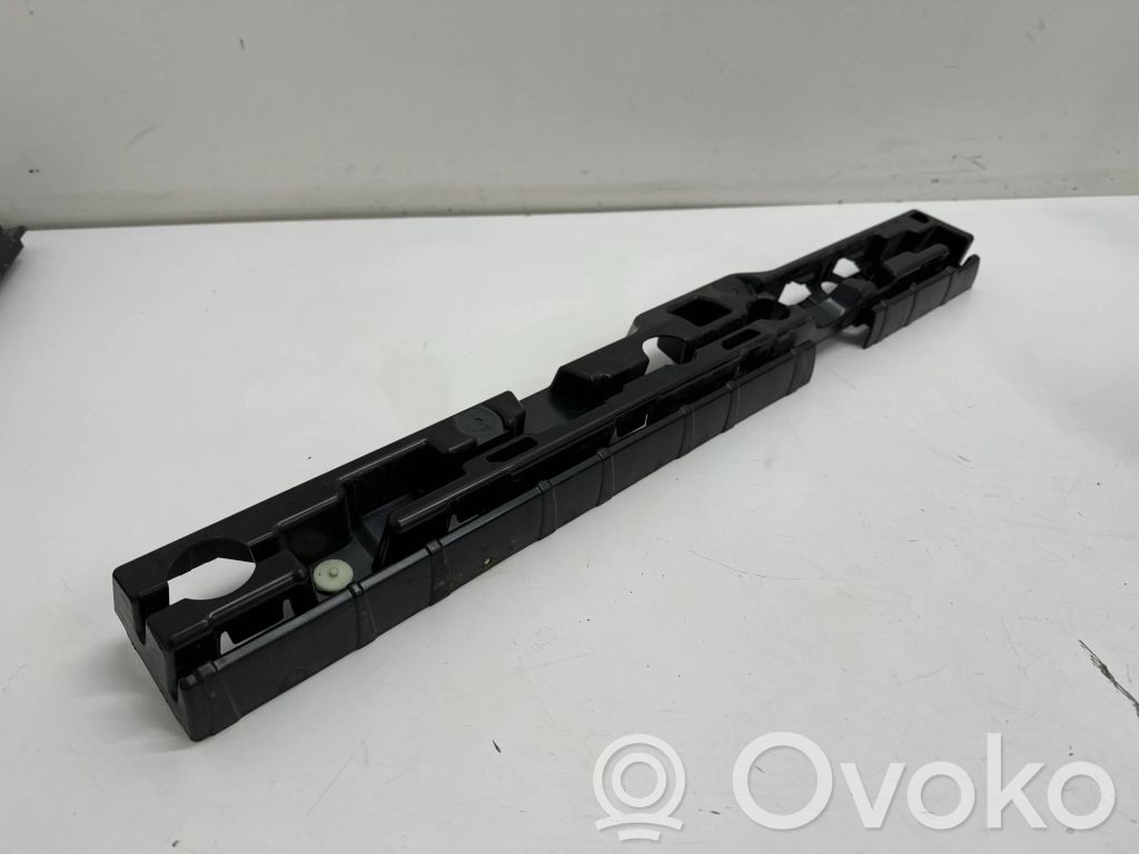 BMW 5 G30 G31 G38 Ślizg listwy progowej 