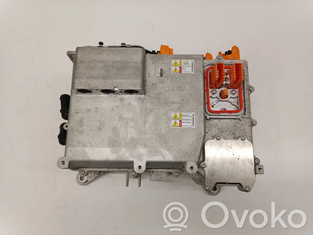 Polestar 2 Inversor/convertidor de voltaje 