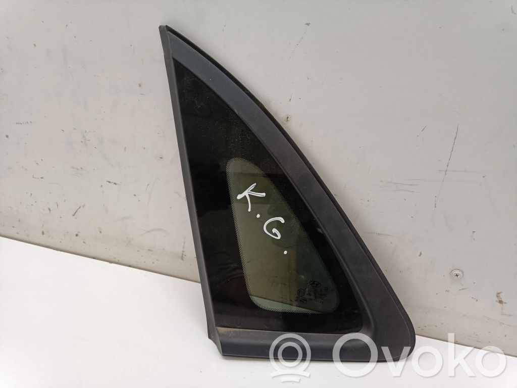 Hyundai Kona I Rear side window 