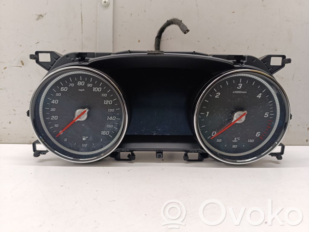 Mercedes-Benz E W213 Nopeusmittari (mittaristo) 