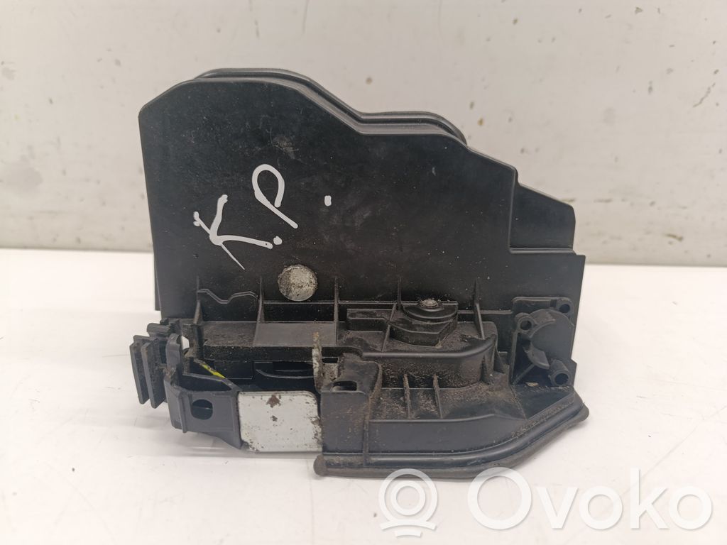 Mini Cooper Countryman R60 Front door lock 
