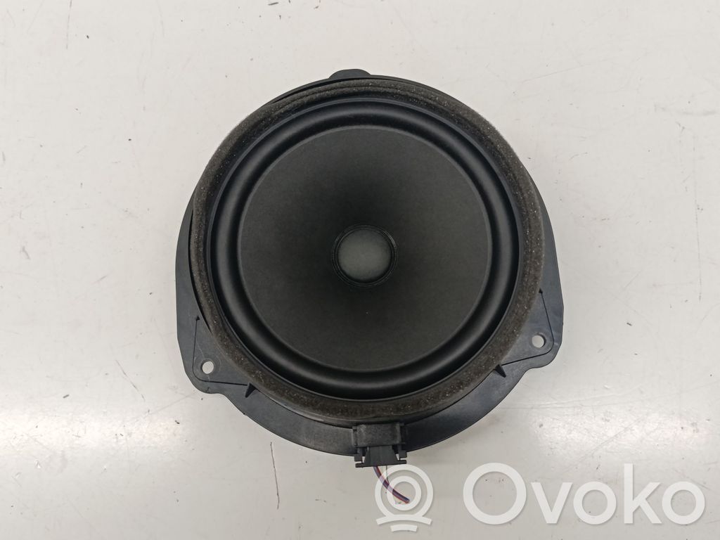 Audi A3 8Y Altavoz de la puerta trasera 