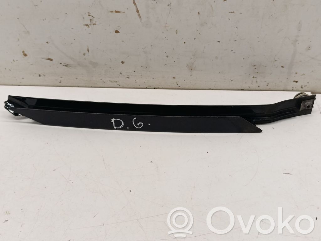 Mercedes-Benz E C207 W207 Listwa szyby drzwi tylnych