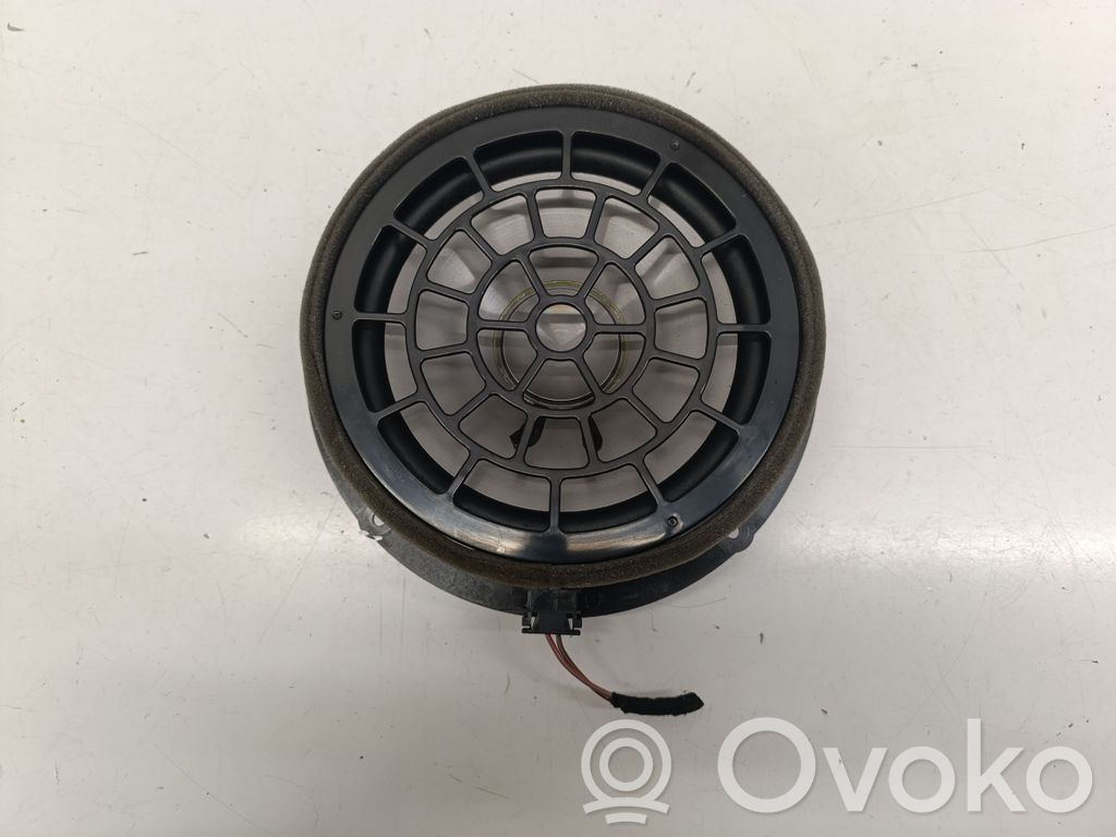 Audi RS Q3 Etuoven kaiutin 
