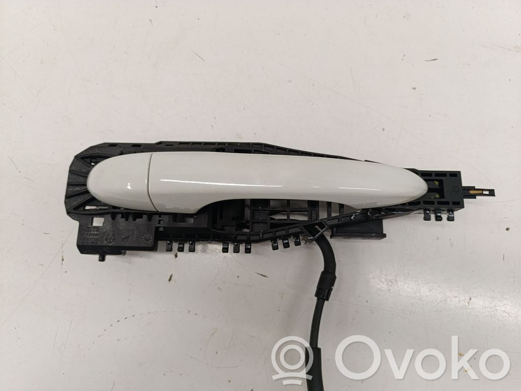 Jeep Cherokee KL Manecilla externa puerta trasera 
