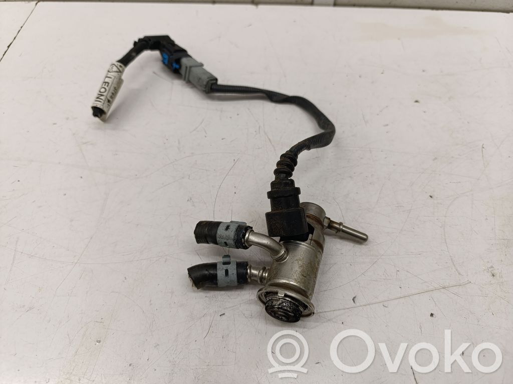 Dacia Duster II AdBlue injector 
