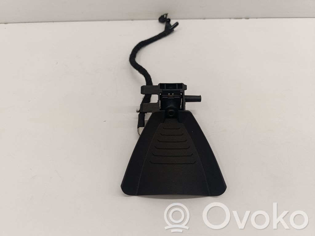 BMW 2 F46 Windshield/windscreen camera 