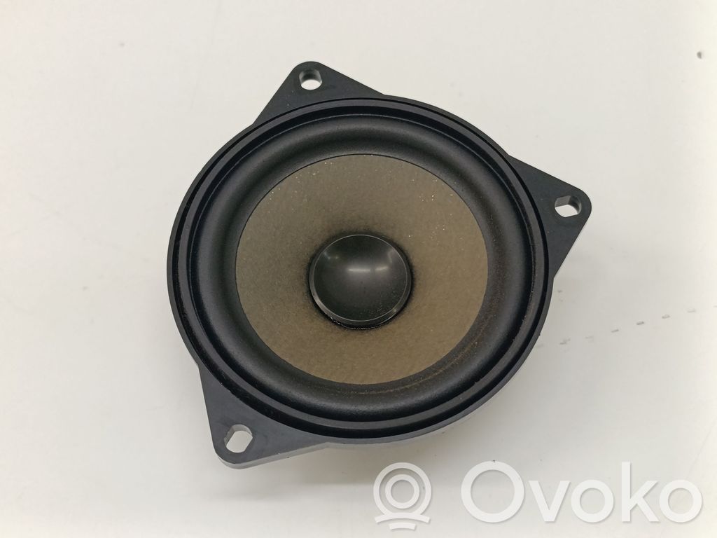 Enceinte de porte arrière   9804157