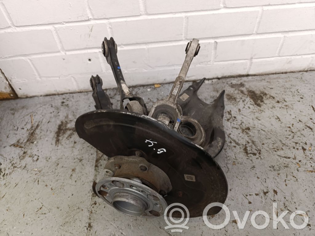 Mercedes-Benz C W206 Set del kit di montaggio della sospensione posteriore