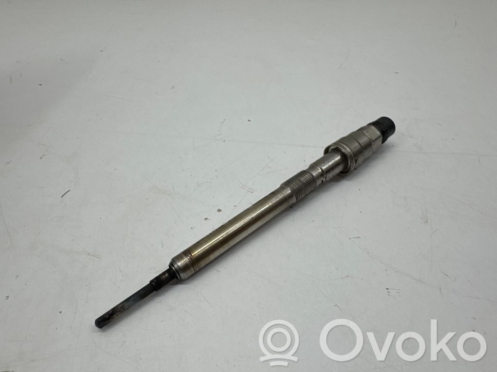 BMW 3 F30 F35 F31 Świeca żarowa 