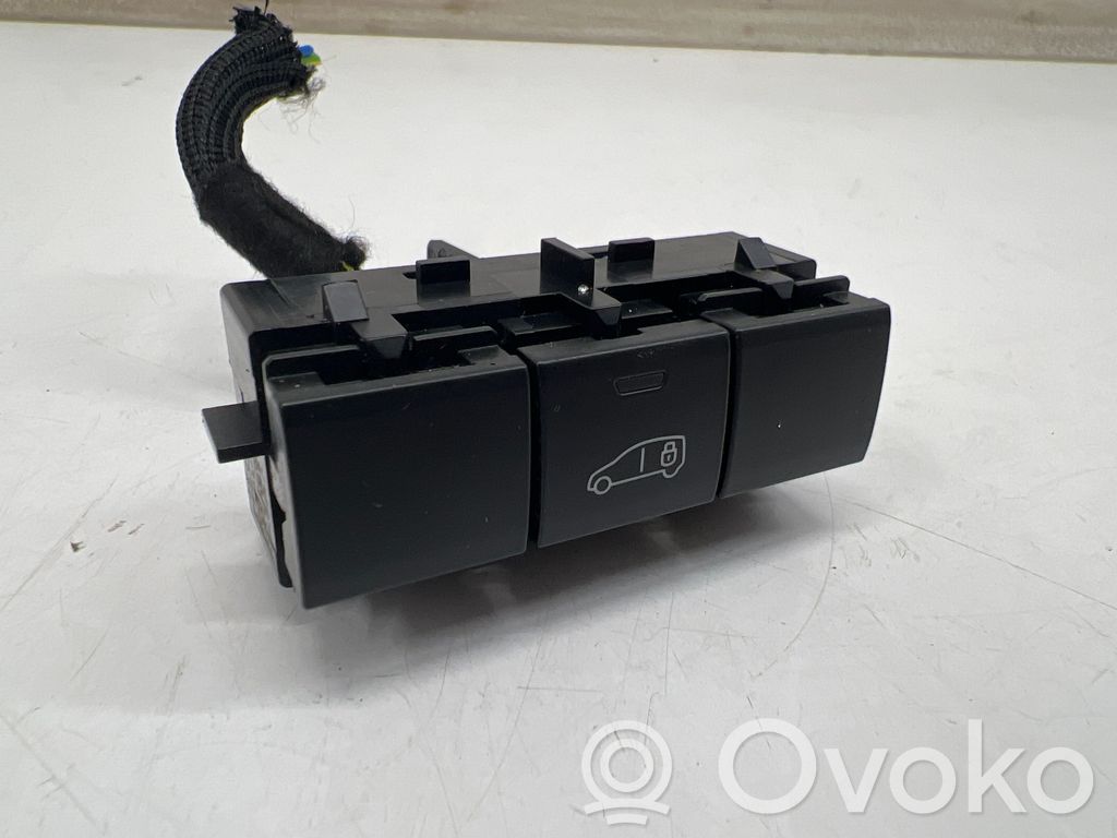 Opel Vivaro Central locking switch button 